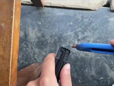 哈弗大狗原装雨刮器拆卸原胶条教程,网上在买个胶条换上,效果杠杠的!#哈弗大狗 #雨刮器推荐 #哈弗suv #有车必备 #是时候展现真正的技术了