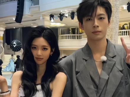 “什么叫老婆爱钱还好我有钱”,爆金币的小新又给番茄豪门文提供素材了!恩新就这个势均力敌!#恩新cp#怦然心动二十岁#恋综#霸总