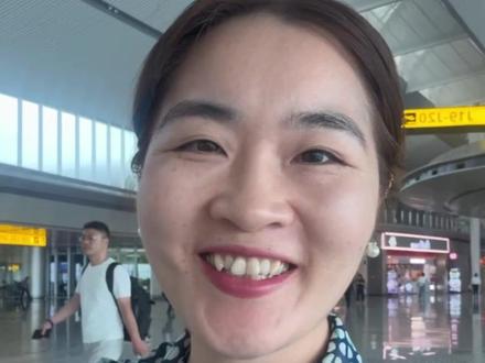 微软都烧不起Token了!这件事给了我一个这样的启发:我们企业在用AI时一定要算好投入产出比,做好AI管理组合的合理应用;未来的优质模型可能只有少部分人能用,所以我们需要把自身实力提上去,才不会被拉开差距。#参识AI #AI #微软 #Claudecode #Token