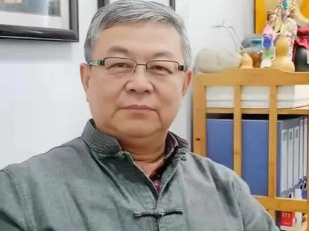 大名与魏县地名同出于魏
大名和魏县一带在战国时期属魏国地域。汉高祖十二年(公元前195年),同时在此地建两县:因东部是魏国公子元的封地而建元城县(民国年间废入大名县),又因属于魏地而名魏县。
元城县后分出贵乡县。北周设魏州时,治所设在贵乡县城,于是贵乡县(后唐时更名广晋县,后汉时又更名为大名县至今)城池升格为魏州城而名贯古今,大名县也拥有了魏州这个在后汉时被大名府取而代之的古地名。
自古“显者多名号,式微寡其称”。大名历史上曾是现在冀鲁豫交界区域1700多年的区域中心城市,所以,其地名层级多,名称多,主要的就有20多个,是大名一大文化现象。大名城市街道命名就大多用的是历史地名,独具特色。
事物都是一分为二的。邯郸自秦后逐渐衰落为一县镇;魏县也一直是县治所,且城池一被水冲就废入贵乡(大名)等县,最长是清至民国并入大名县,其县名消失了一百余年。但是,现在却成了“好事”,一个骄傲地喊出“一座等了你三千年没改名子的城市”,并成了大名县的上级;一个成了千年没改县名的联合国命名的“千年古县”,对魏州地名也在奢望。沧海桑田,世事无常!但愿都好!