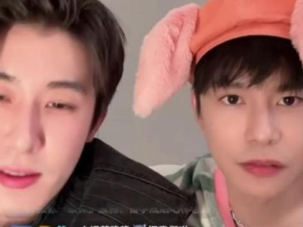 震惊全家😱林枫松和陈稳疑似闹如掰
#枫稳 #林枫松 #陈稳 #搞笑 #副cp
(标题党致歉)