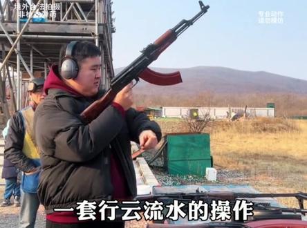 原来中国人才是战斗民族 中国人是战斗民族这件事还是瞒不住了 #搞笑 #万万没想到 #免签政策 #俄罗斯