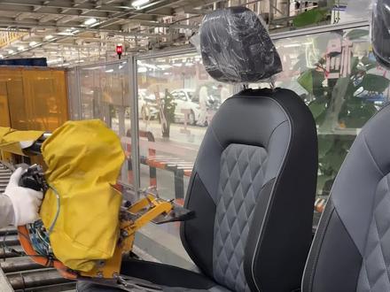 汽车组装全过程 第十四集 超详细汽车组装解压视频,收藏起来慢慢看吧!#汽车制造 #汽车知识 #带你懂车 #汽车生产全过程 #瓜子二手车