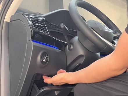 #一汽大众 #探岳 #探岳x 保险前面的储物盒拆卸方法来了 点赞收藏起来吧!说不定#自己动手 改装产品的时候就用上了#每天一个用车知识 #带你懂车 #撸车日常 #大众汽车