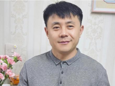 辉煌忙活了一天。回到家煎一盘黄鲫子鱼。 喝上一杯 真高兴#舌尖上的美食