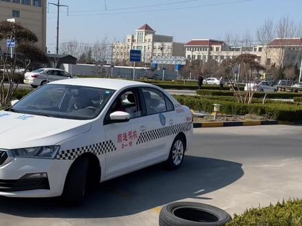 #考驾照 #专业驾驶员培训 #三轮摩托车 您想找合格率高 专业正规的驾校 就来顺通驾校吧~一定不会让您失望#专业的事交给专业的人