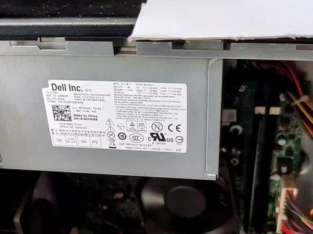 英特尔 G530是台式机专用,采用的是intel最新的Sandy Bridge架构,采用双线程双核心,主频为2400MHz,制程工艺32纳米,设计功耗为65W,不过据实际评测得出功耗为20w左右,非常低碳环保。