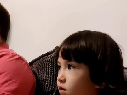 今天不是来逗你笑 今天是哭了一小场之后有感而发 不管男的女的我觉得都别天天标榜自己是为了谁。。。