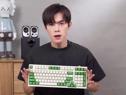 #FC980M 利奥博德经典白绿配色双模机械键盘赏析