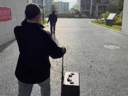 COLMO轻干洗护理,高端面料在家也能焕新#COLMO#COLMO新象套系#COLMO全屋智能#COLMO中央空调#COLMO洗烘套装