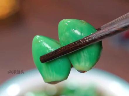 为什么腌蒜会变绿变质了吗#生活小常识 #食品安全#美食教程 #腊八蒜 @DOU+小助手