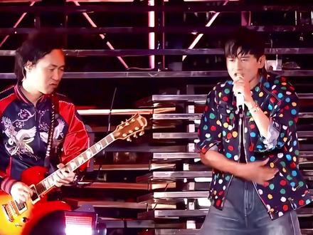 原来这些歌都是专门为游戏创作的,结果歌的传唱度比游戏还火!#逆战 #半城烟沙 #穿越火线 #完美世界 #醉赤壁