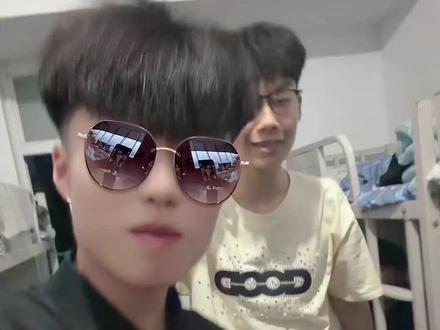 特别的爱给特别的你@别碰我的锅盖头 #10后开始对口型了 #早期说唱 #男神争霸赛 #这才是猛男该跳的舞蹈