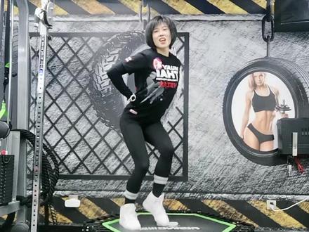 蹦床操《醒不来的梦》新鲜出炉🔥还是需要有更多的空闲时间才能去找灵感创作!健身本枯燥,娱乐来坚持