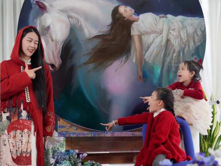 2026,祝可爱的你仍然保持热爱,以梦为马,随处可栖~#何水晶油画 #马年 #抖出我的艺术 #艺术在抖音 #新年快乐