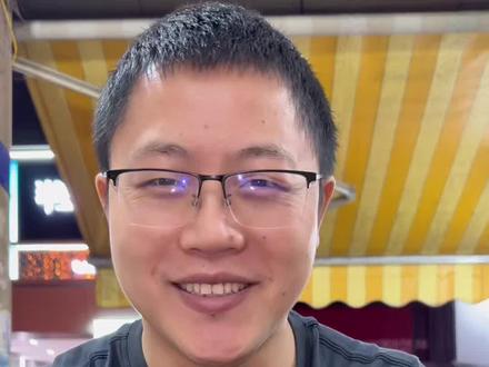 寒冷的东西,来一碗热乎的面,美滋滋!#黄三面店