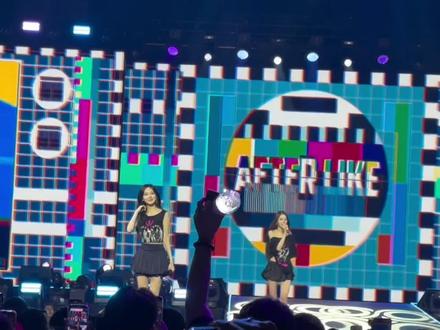 终于听到秋天现场的神之八秒了😍 所有人随机砍狗呀#afterlike #ive澳门演唱会 #金秋天 #张元英#安宥真