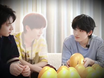 碗盆学之《论轩轩的在意与爱意》 显微镜版 / 他有一双会爱人的眼睛
#文轩 #碗盆 #刘耀文宋亚轩 #碗盆学 #cp