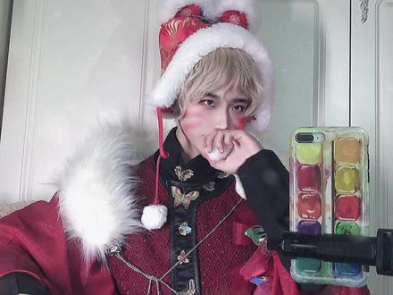 小朋友,要藏好咯。#年兽拟人 #国风拜年天花板#充能计划 #画画