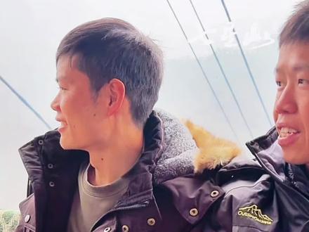 荒野求生被叫停,决赛八名选手已下山,曝荒野求生大瓜#张家界七星山骆驼杯 #老六荒野 #荒野求生