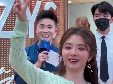 春天就来学这六种减龄又时尚的半扎发,新手姐妹也能轻松学会 #简单好看发型 #盘发教程 #发型#半披发 #半扎发