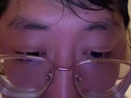 常州、泰州姜堰中学也有网传高分考生,但未获官方通报
多地出现“沾喜气”现象,如启东教育局楼下放烟花、泉州“状元街”打卡等
教育部禁止炒作状元,但民间讨论热度仍高,网友呼吁理性看待高考意义
近14年(2011-2024)状元主要分布在无锡(10人)、南通(6人)、常州(4人),南京和苏州仅各1人
清代苏州府出产24名状元,为全国之最;科举史上江苏籍状元达73人,居各省首位。
南京夫子庙、江南贡院等历史地标见证科举文化传承
中考分流:约50%学生无缘高中,竞争前置化。
联考文化:苏锡常镇四市联考、百校大联考等模拟卷难度全国知名,淘宝“南通小题”成网红教辅
优势:本科高校78所(全国最多),千年文脉支撑(如范仲淹捐建苏州府学)。
困境:省内名校本地招生名额有限,“恋家情结”加剧内卷;高考模式频繁改革(“五年高考,三年改革”)
高考不是终点,状元光环未必等同人生成功。白湘菱赴港大后发展优异,中专生姜萍数学全球12名亦证明:赛道多元,热爱与坚持才是关键
#考试成绩 #多元化升学 #发展体育运动增强人民体质 #书呆子 #宅男