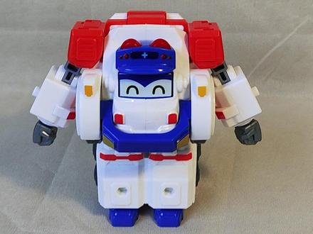 百变校巴玩具,救护车变形机器人仆仆合体金刚战士动画同款