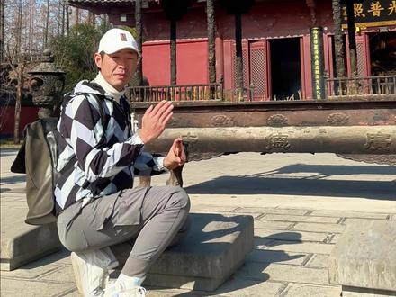 学习运镜很简单,这几个公式要记住:推、拉、摇、移、升、降、