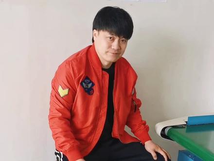 带你们走进“御”系列#挑战全网最能装 #守门员旭先生 #御系列 #守门员手套