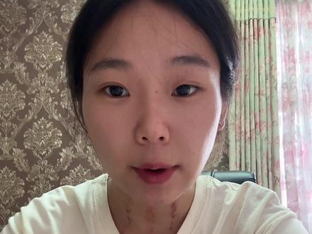 单人零基础做电商全套落地思路,开店准备、平台选择、货源选品、日常运营全拆解,新手优先布局抖店,避开90%踩坑点,适合副业、全职单人创业者。
#新手做电商 #单人开店创业 #抖店运营干货 #无货源一件代发 #电商小白入门