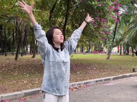 实话说以我的容貌,老亨你真是捡了个大便宜 #cf手游6周年 #cf手游