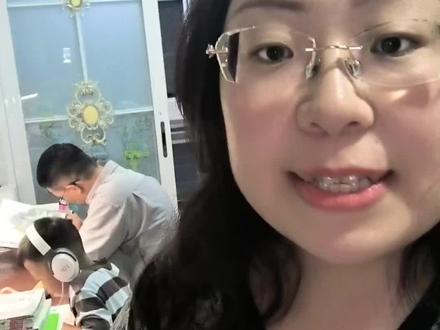 孩子不读书,不写作业,光玩儿手机怎么办?请备齐学霸五件套:望子成龙鞭,金丝成材线,浪子回头鞋,痛改前非架和难逃五指山!必将有可喜的收货!#被逼疯的家长 #家长必读 #你家孩子也这样吗 #一年级