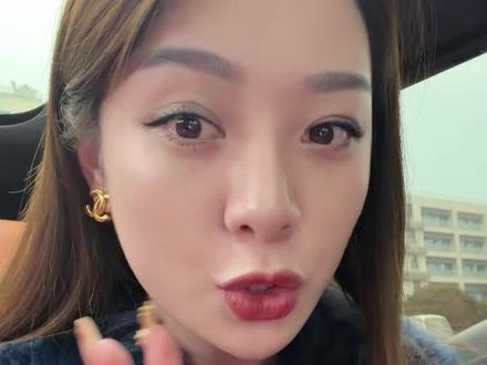 手里有实物黄金的拿住了,不到万不得已,不要轻易卖掉你的实物黄金!#黄金 #金价 #实物黄金