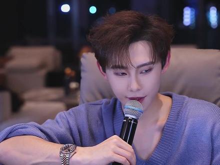 瑶瑶不会离开,舞台上都是效果 #龙浩天 #瑶瑶 #龙浩天瑶瑶