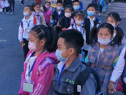 #放学啦 哈尔滨继红小学