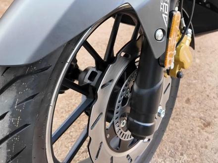 赛科龙RT250前护杠安装教程