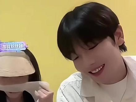 辉哥妞姐之对抗c p#韩雨彤#曾辉 #落日雨辉 #搞笑 #情侣