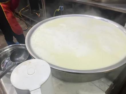 豆花.下胆水,手法不对,豆花出来的效果都不一样