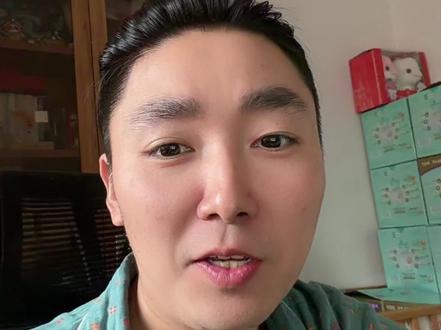 Openclaw接入多个飞书机器人搞定了!!! 熬了几天夜终于搞定了,openclaw接入多个飞书机器人,对应多个agent相互协作,太香了!太有成就感了!!!
这里面的坑点要注意:
1、、一个agent对应一个工作区,对应一个机器人;
2、json文件里面一定要检查,很多时候配置失败是因为都写到了openclaw.json里面,正确的应该是在对应工作区的json写进去;
3、所有的agent可以公用一个模型和api key,但是不建议这么搞,最好公用一个,动手能力强的忽略;
#openclaw #ai