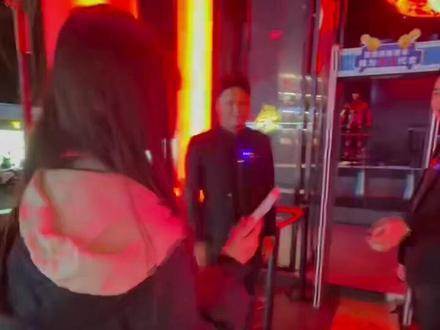 成年第一天就这样 #酒吧 #成年