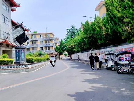 张栋宝的侃大空,一直被琴书界模仿从未被超越。 各位老铁早上好,#百听不厌#传递戏曲文化 #琴书 #怀远一中