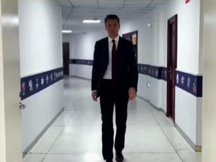 老叔的一席话
听哭了多少辽篮球迷
郭导,照顾好自己!
老叔,我们惦记您!
#郭士强 #dou来cba #dou是球评人 #cba #热门 #抖音小助手