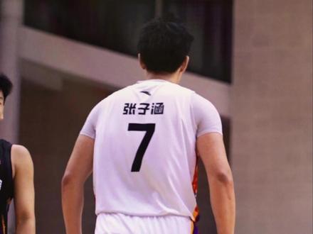 “这状态不介意再多来几场 还有些细节没看清” 湖北工业大学93:87成都体育学院
#CUBAL #CUBAL西南赛区 #湖北工业大学 #张子涵 #CUBAL装备间