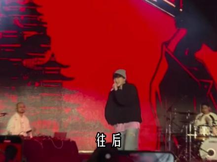 “往后我宁愿做一个薄情又自私的鬼 也不想再付出真心却输的狼狈”#言不由衷 #乐火火言不由衷#逍遥lee言不由衷#做个薄情的鬼