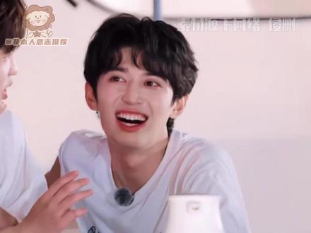 学会依赖哥哥才算长大 #赵小童 #十个勤天 #种地吧 #年下