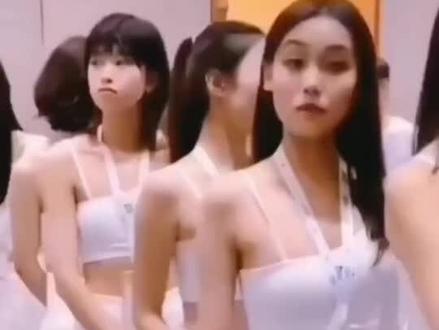 有钱就有地位 @更有美女……