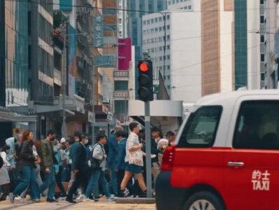 阿里刚买完,京东又跟进!大佬们不再只去香港上市了! #热点 #阿里 #京东 #企业管理 #金融