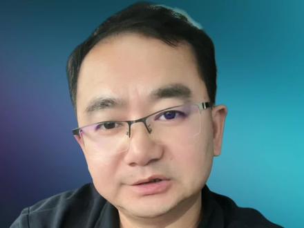 小米股价为何跌跌不休 小米股价为何跌跌不休#小米手机 #小米汽车 #股市 #汽车知识