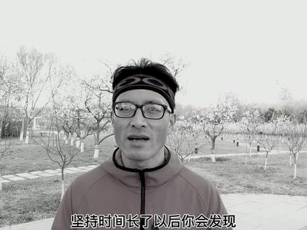 你是不是一动就喘?那跟练这个就可以。 不跑不跳不伤膝,大体重、运动小白居家必练。#燃脂的一百种方式 #那些你不得不知道的科学减肥知识 #大体重 #瘦肚子 #快速燃脂 @抖音小助手