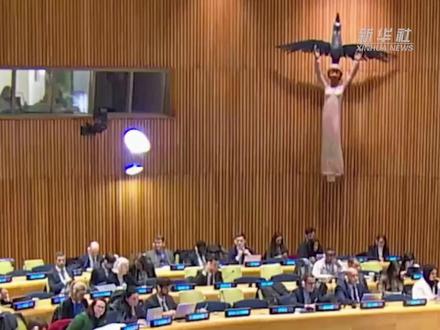 中方敦促国际社会防止日本再走军国主义老路邪路